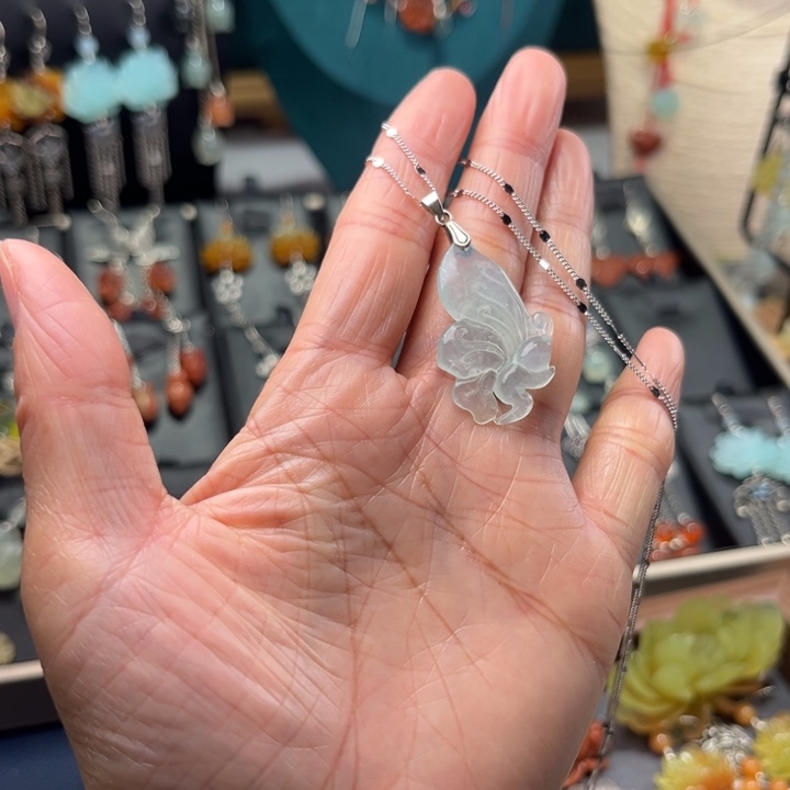 蛇纹石玉挂饰银S925镶嵌