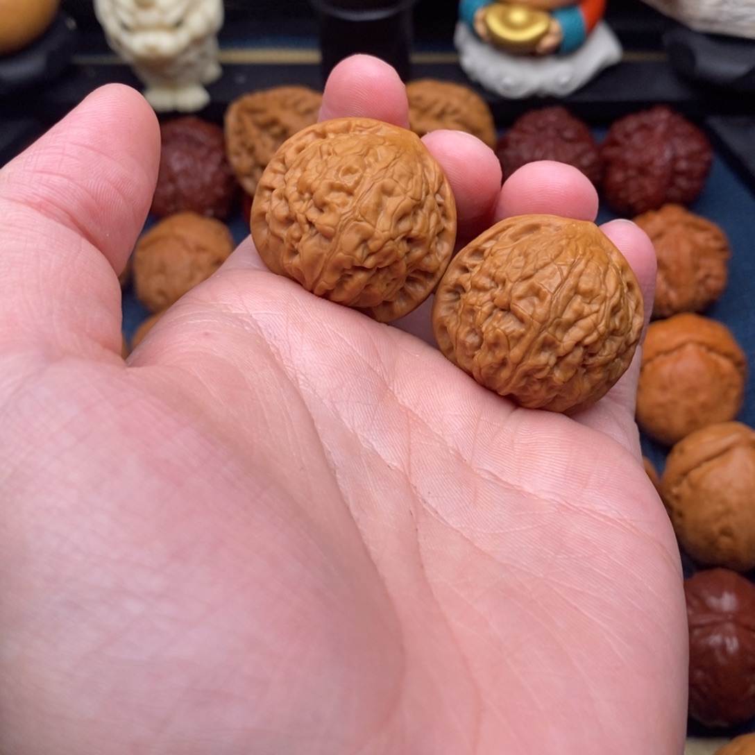 文玩核桃把件小**…精品小手捻