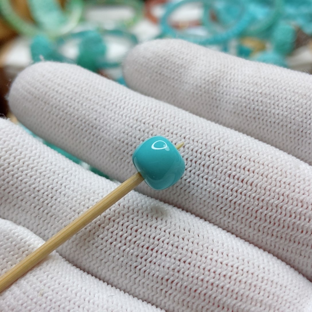 绿松石珠子未镶嵌