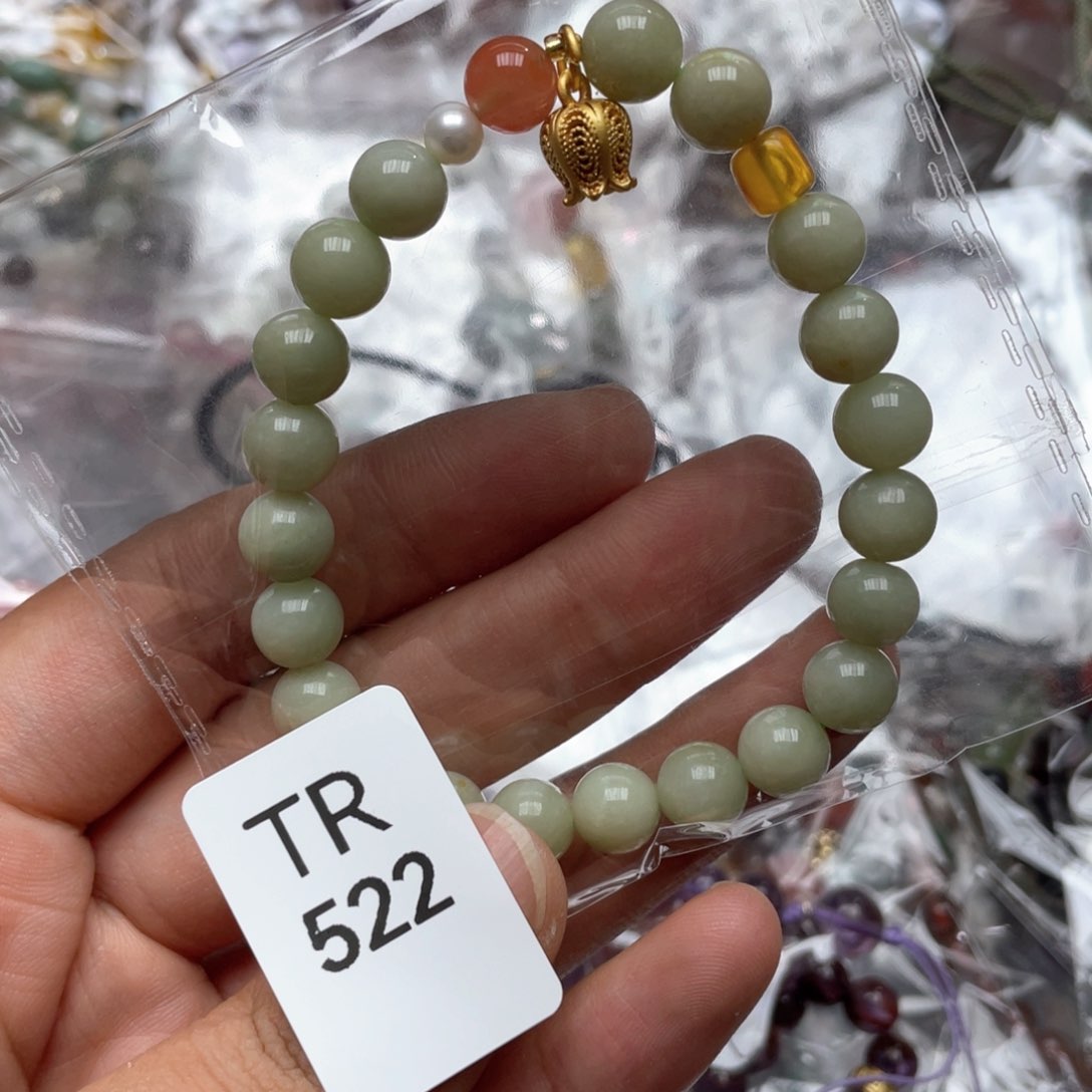 水晶多样性发一只未镶嵌