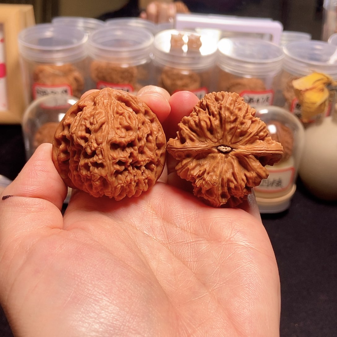 柏香籽/百香籽把件44三角南疆石