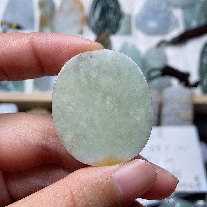 翡翠吊坠(不含链)未镶嵌翡翠