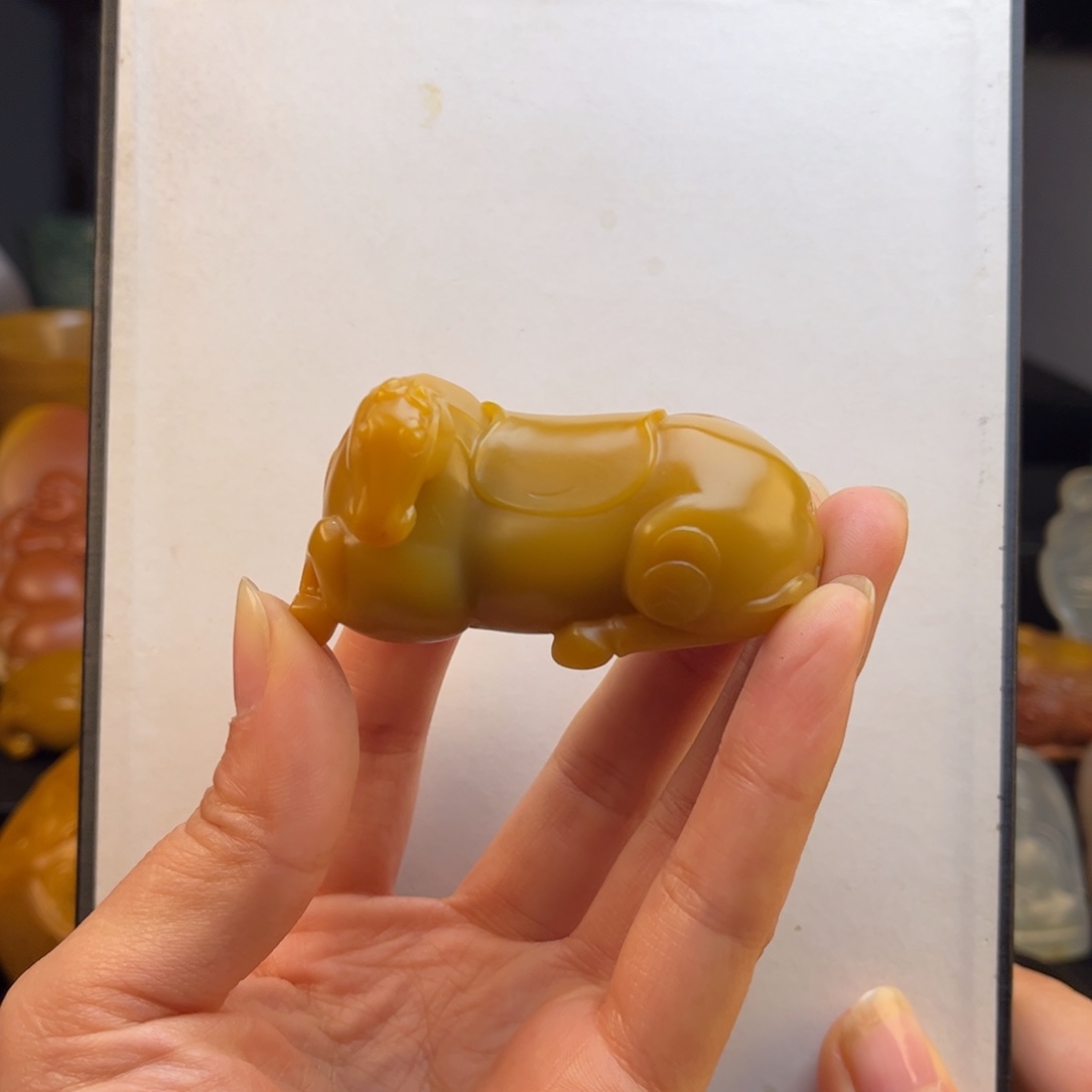 石英质玉黄蜡石手把件未镶嵌z**h