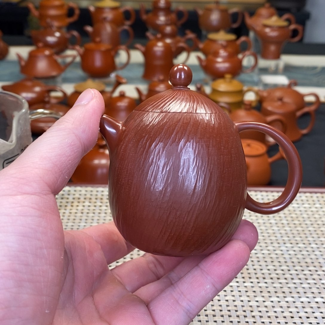 紫砂茶壶?潮州手拉壶