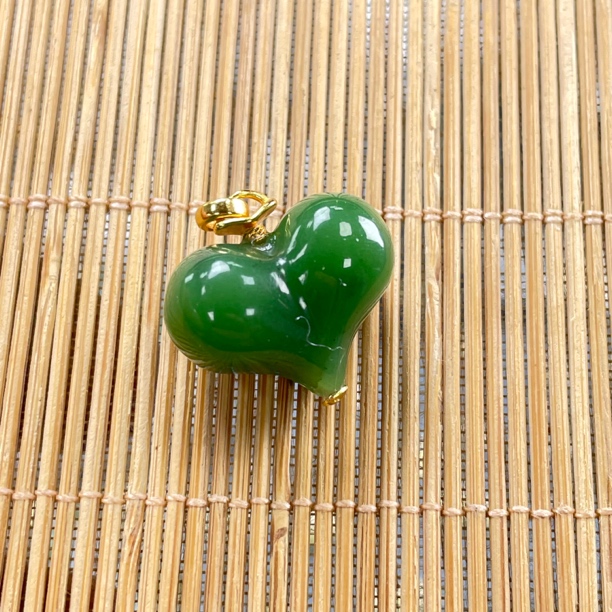 天然和田玉碧玉吊坠屁桃16x20 mm925银