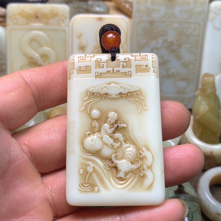 和田玉挂件未镶嵌春**实