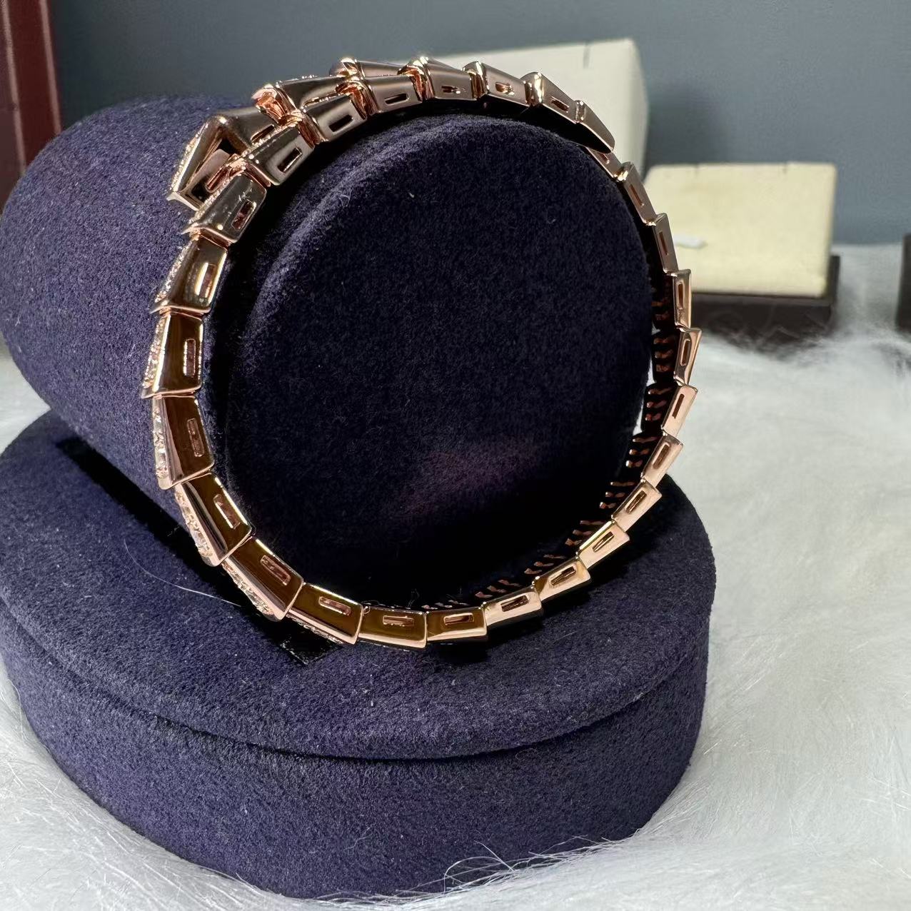 【不梵婚戒】带包装 蛇形玫瑰金色手镯.A