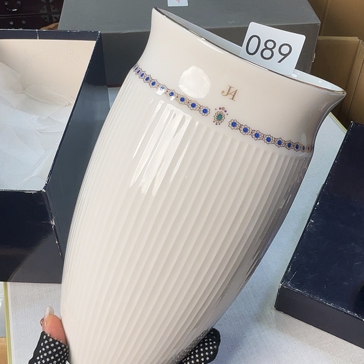 柒喜美瓷 只售正品很好看的花瓶