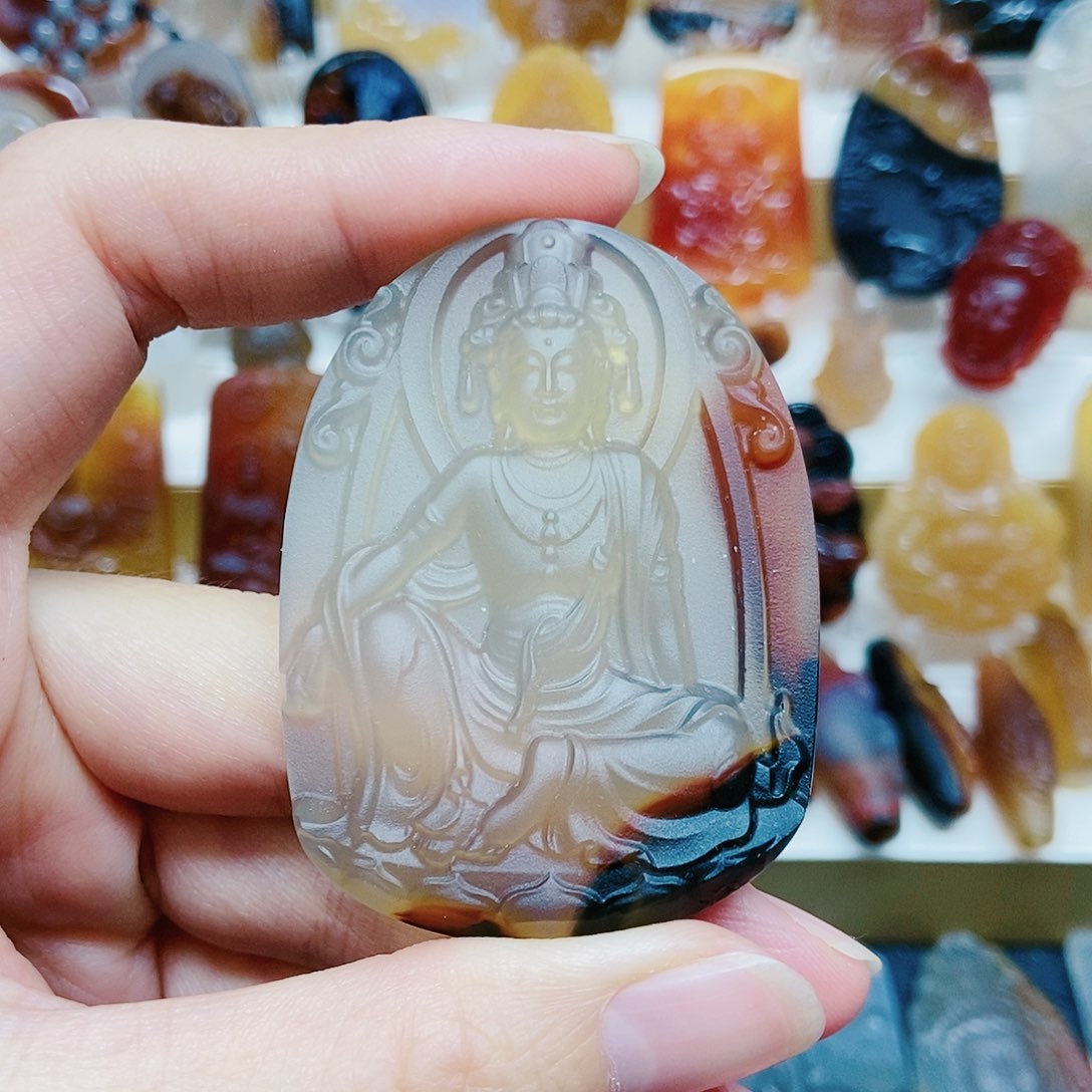 玛瑙/玉髓颈饰未镶嵌