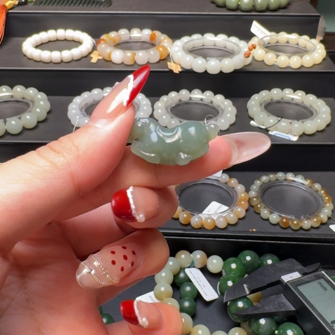 和田玉手链未镶嵌