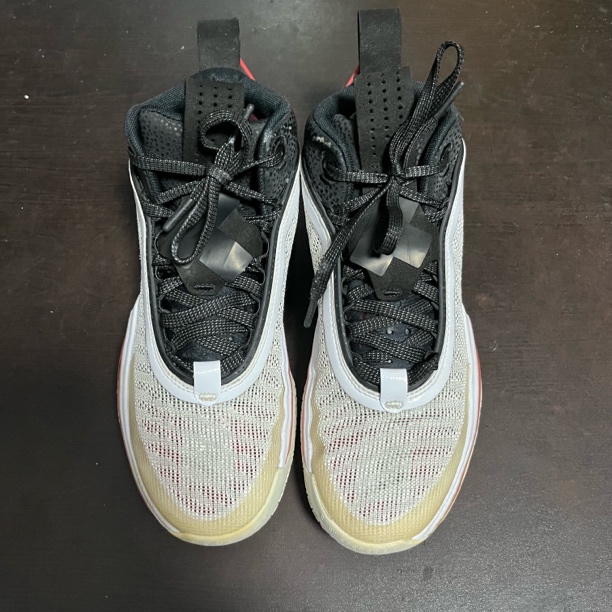 36代白色 41码无配盒 正品篮球鞋