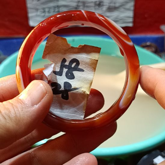 玛瑙/玉髓手镯未镶嵌