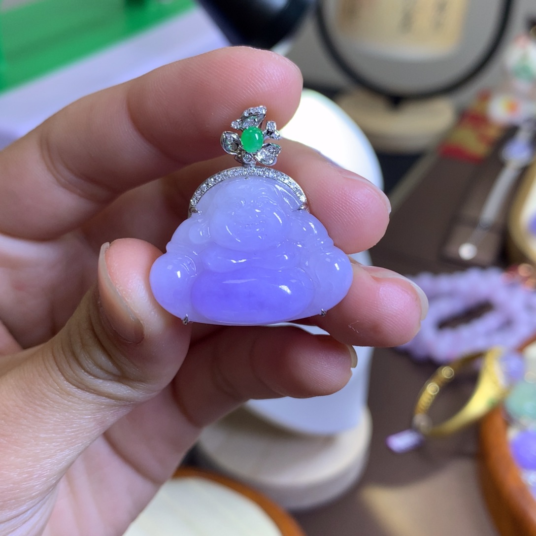 翡翠18K金镶嵌颈饰娟*翡翠