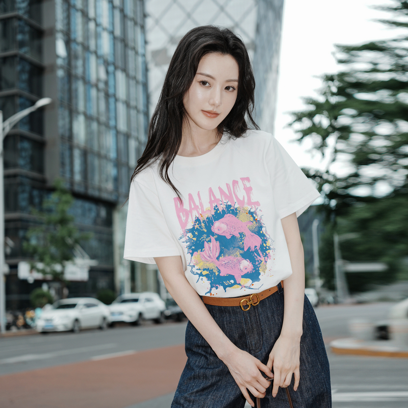 EP雅莹早秋新款女装 设计感棉印花正肩短袖白色T恤上衣5310A