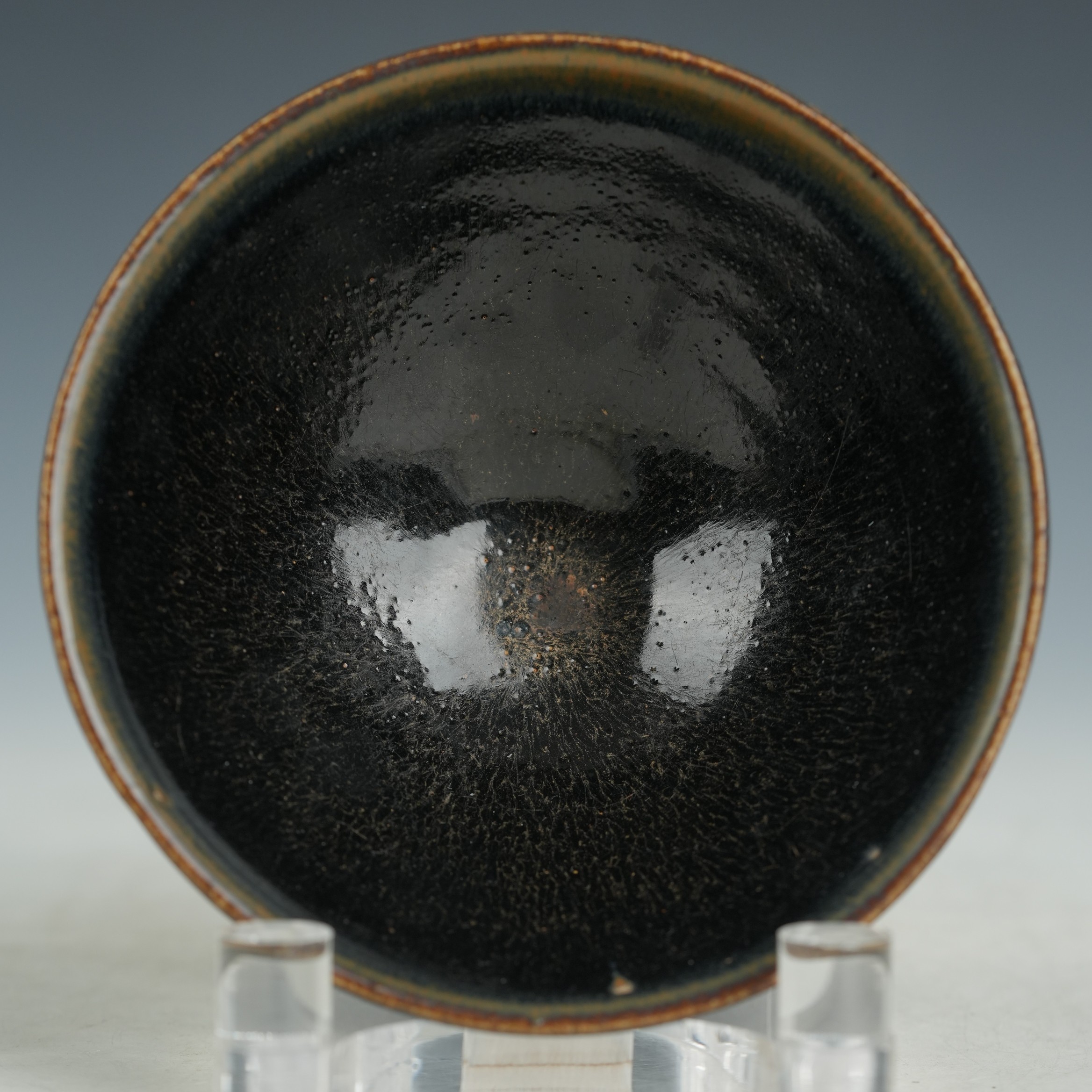 旧藏  宋黑釉兔毫玉璧底盏