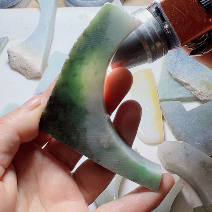 翡翠颈饰未镶嵌翡翠片料