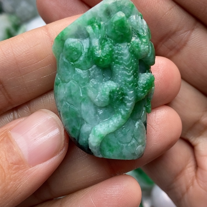 定制翡翠未镶嵌翡翠