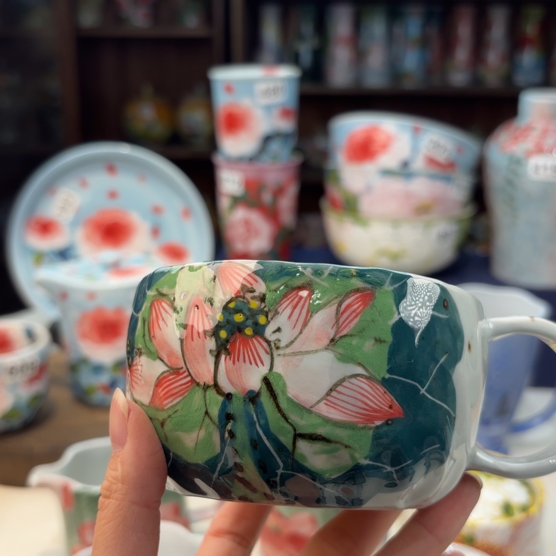 瓷片兔兔的小可爱太