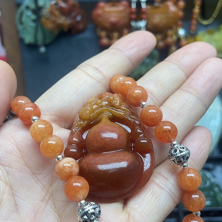 未镶嵌蛇纹石玉颈饰