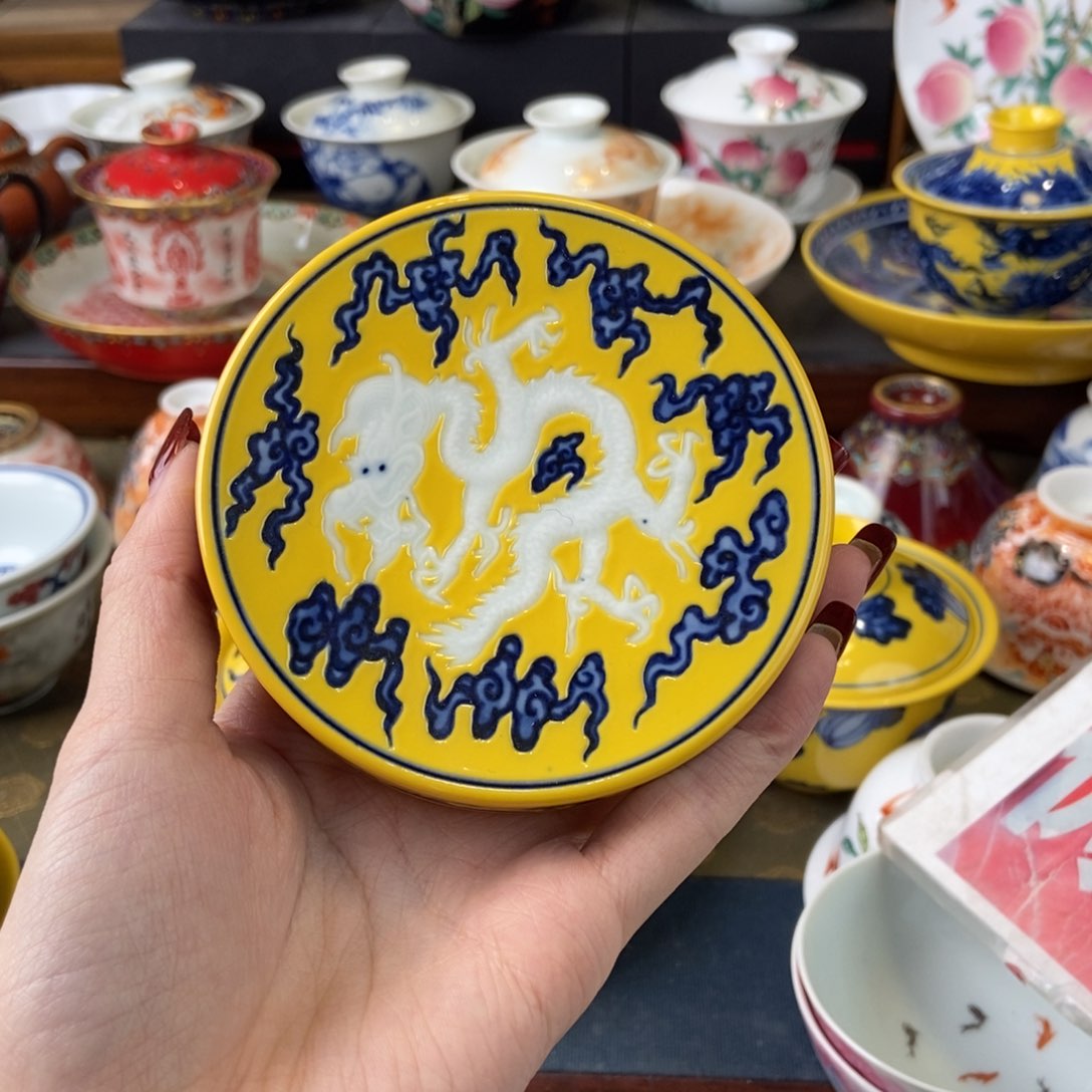 陶瓷艺术家的作品是一种