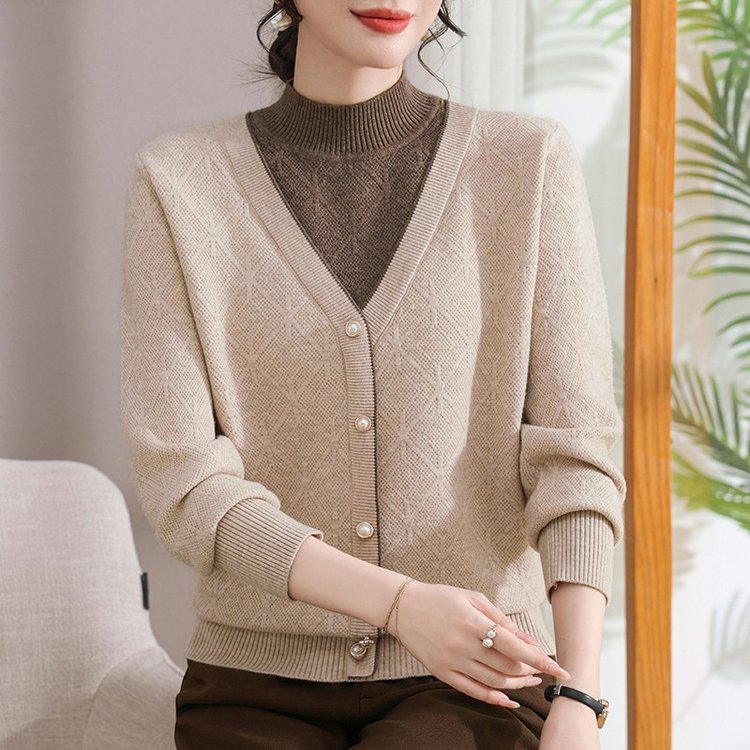 妈妈秋装针织小衫洋气假两件上衣中老年女春秋毛衣时尚打底衫