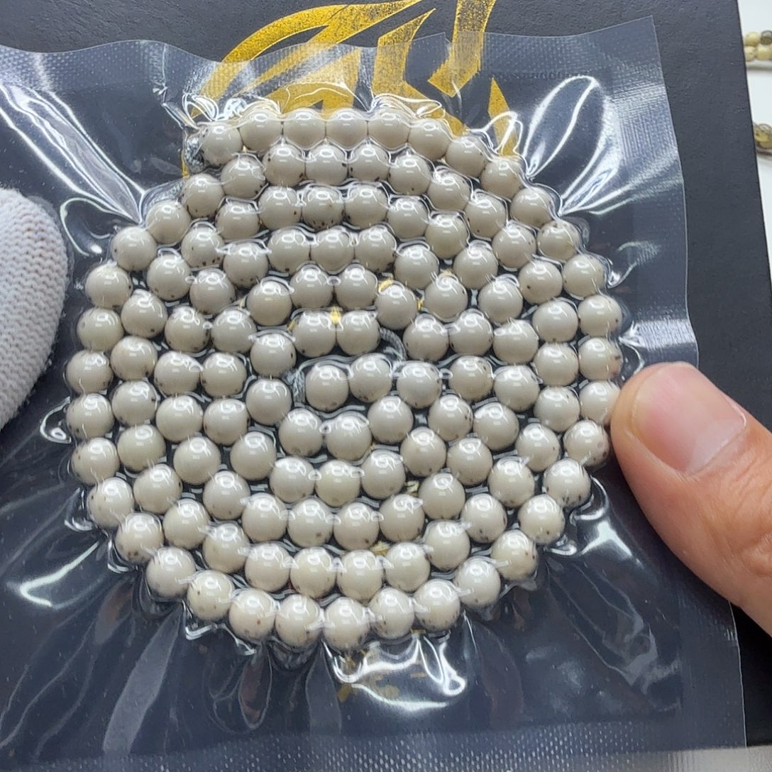 星月菩提吊坠23一物一图冰白通体针尖星龙蛋7圆108