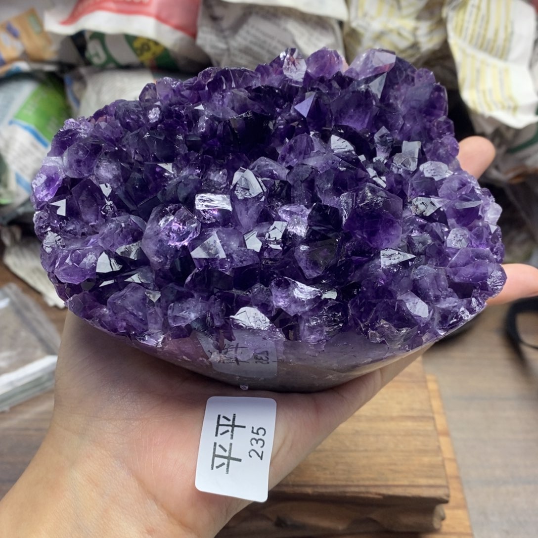 未镶嵌水晶大型摆件（非配饰）