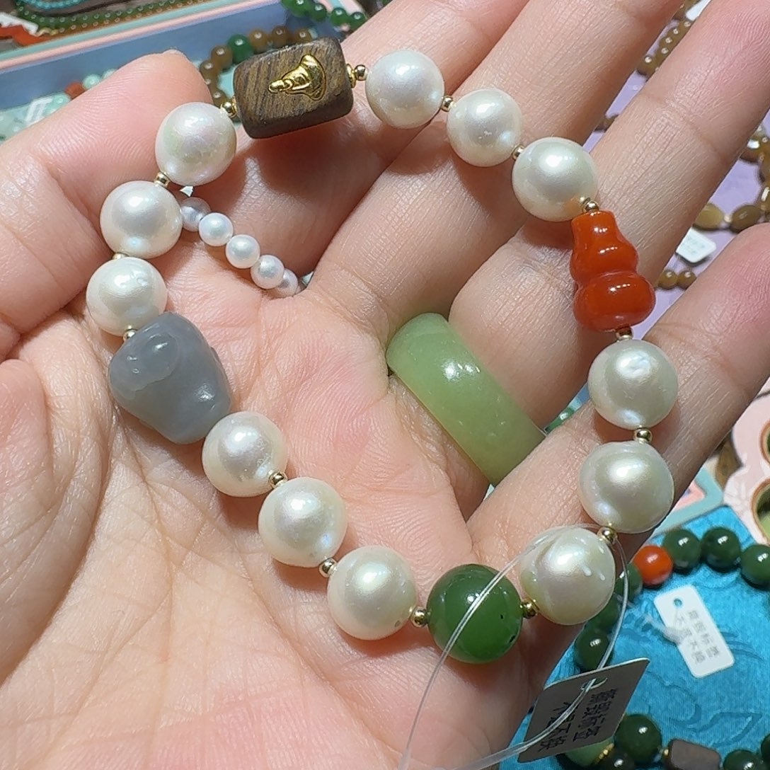 和田玉未镶嵌手链