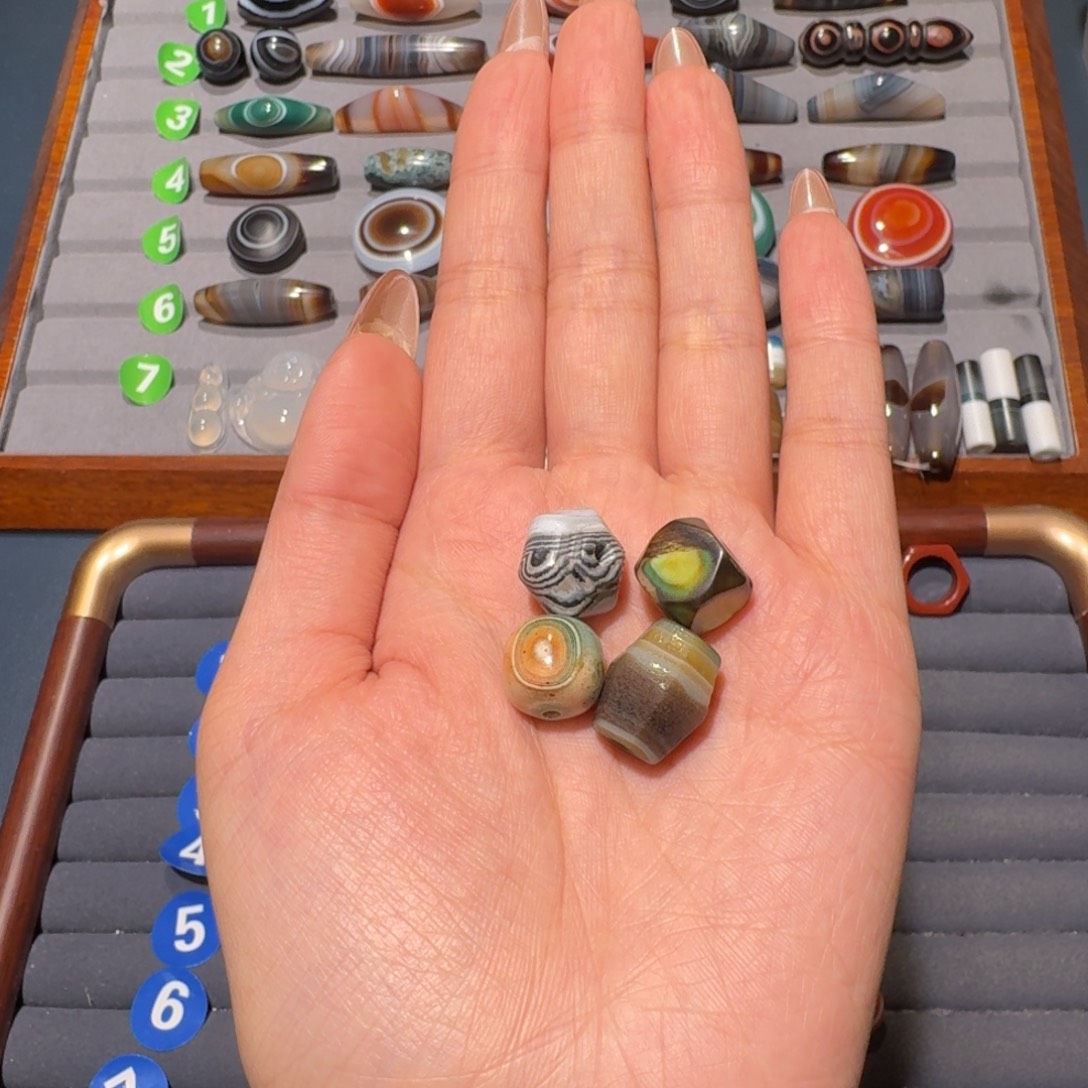 榻***子玛瑙/玉髓未镶嵌珠宝半成品