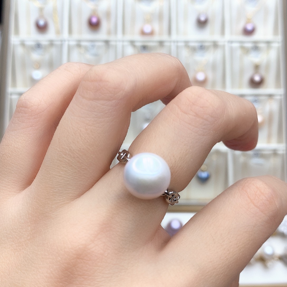 淡水珍珠吊坠(赠链)合金