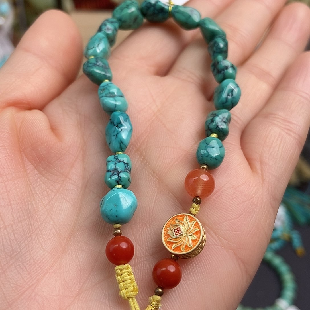 绿松石配饰未镶嵌