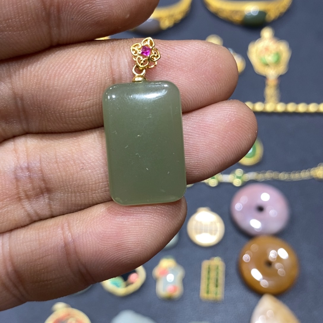 和田玉颈饰银S925镀金镶嵌