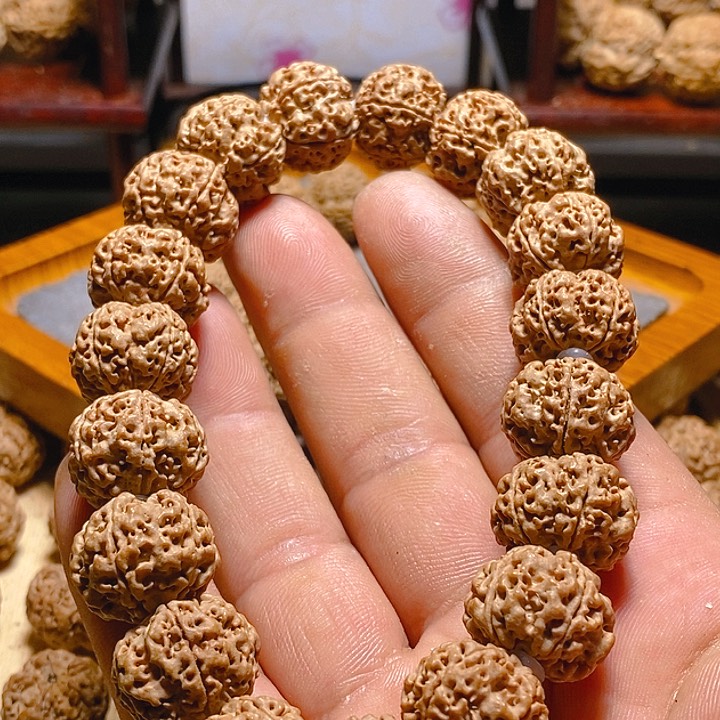 金刚菩提手串大*雪山梅花原生态