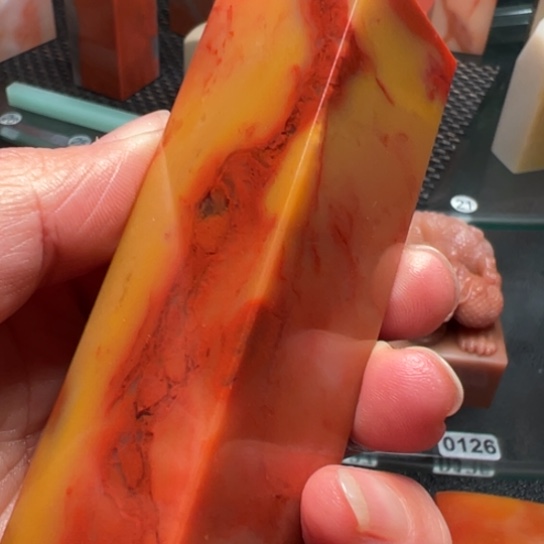 老挝石润地红黄印石