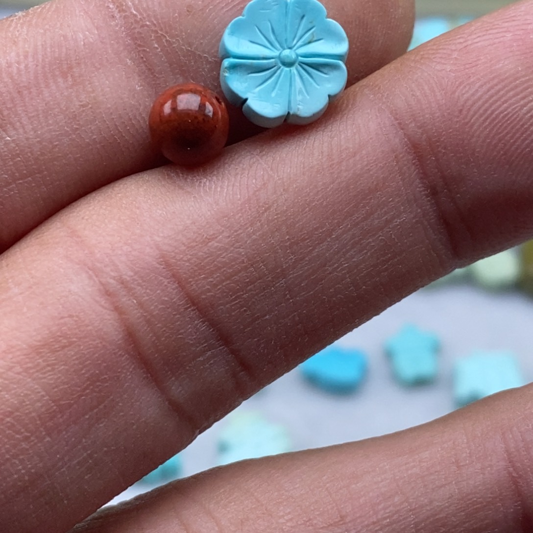 用***4南红玛瑙未镶嵌珠宝半成品