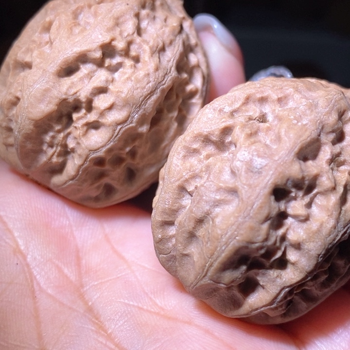 文玩核桃把件东北野生楸子小美35