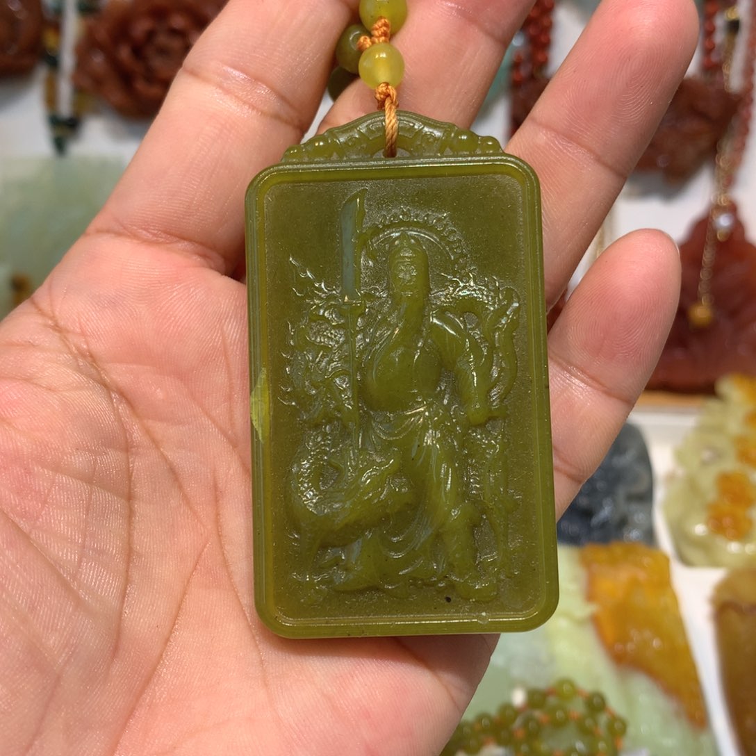 未镶嵌蛇纹石玉颈饰