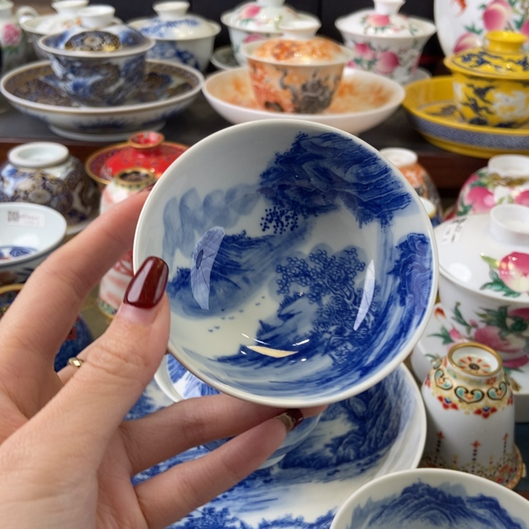 陶瓷艺术家的作品也是很不错