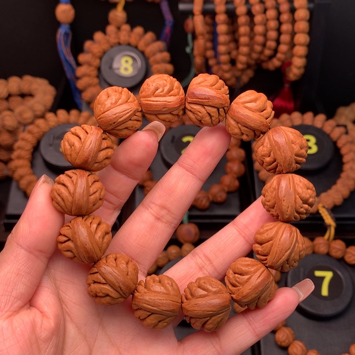 桃核吊坠2.0野生豹子头手串