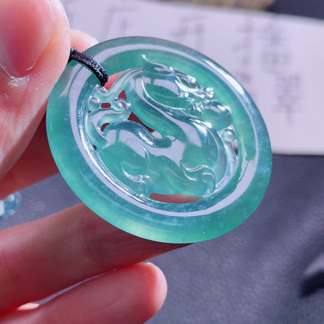 翡翠颈饰未镶嵌88888888