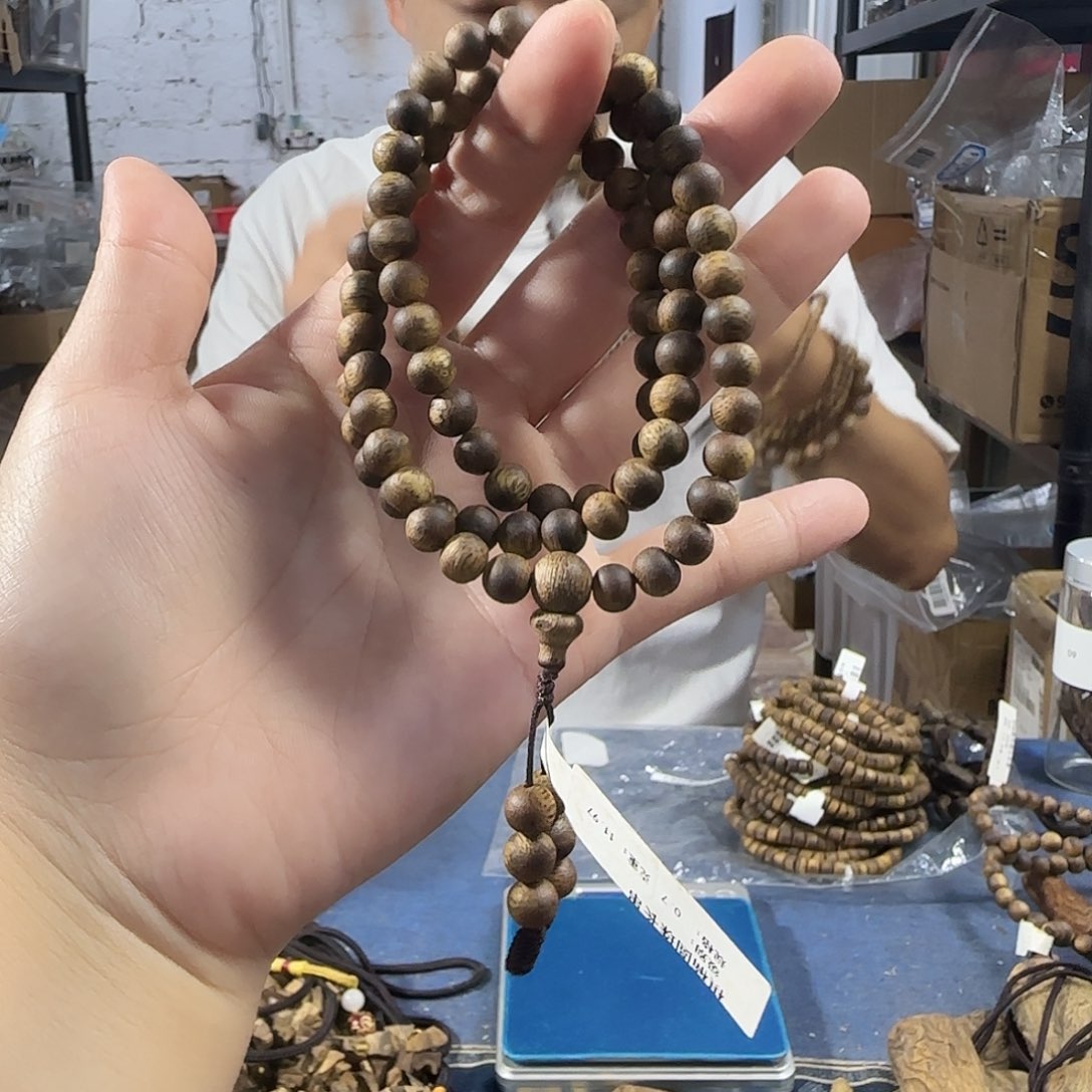 手串沉香因****?棋楠圆珠长串0.7/11克多样性发一
