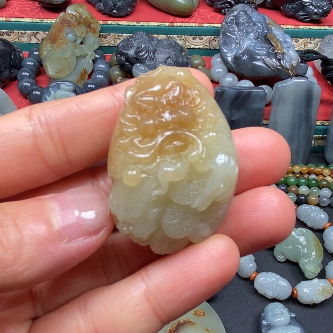 和田玉挂件未镶嵌