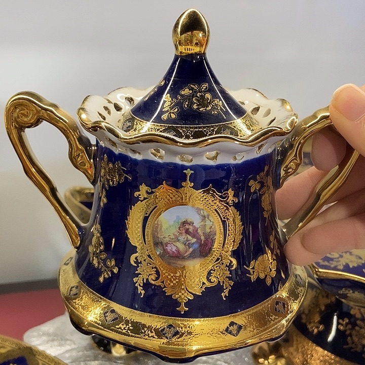 瓷片微瑕疵……………………………………