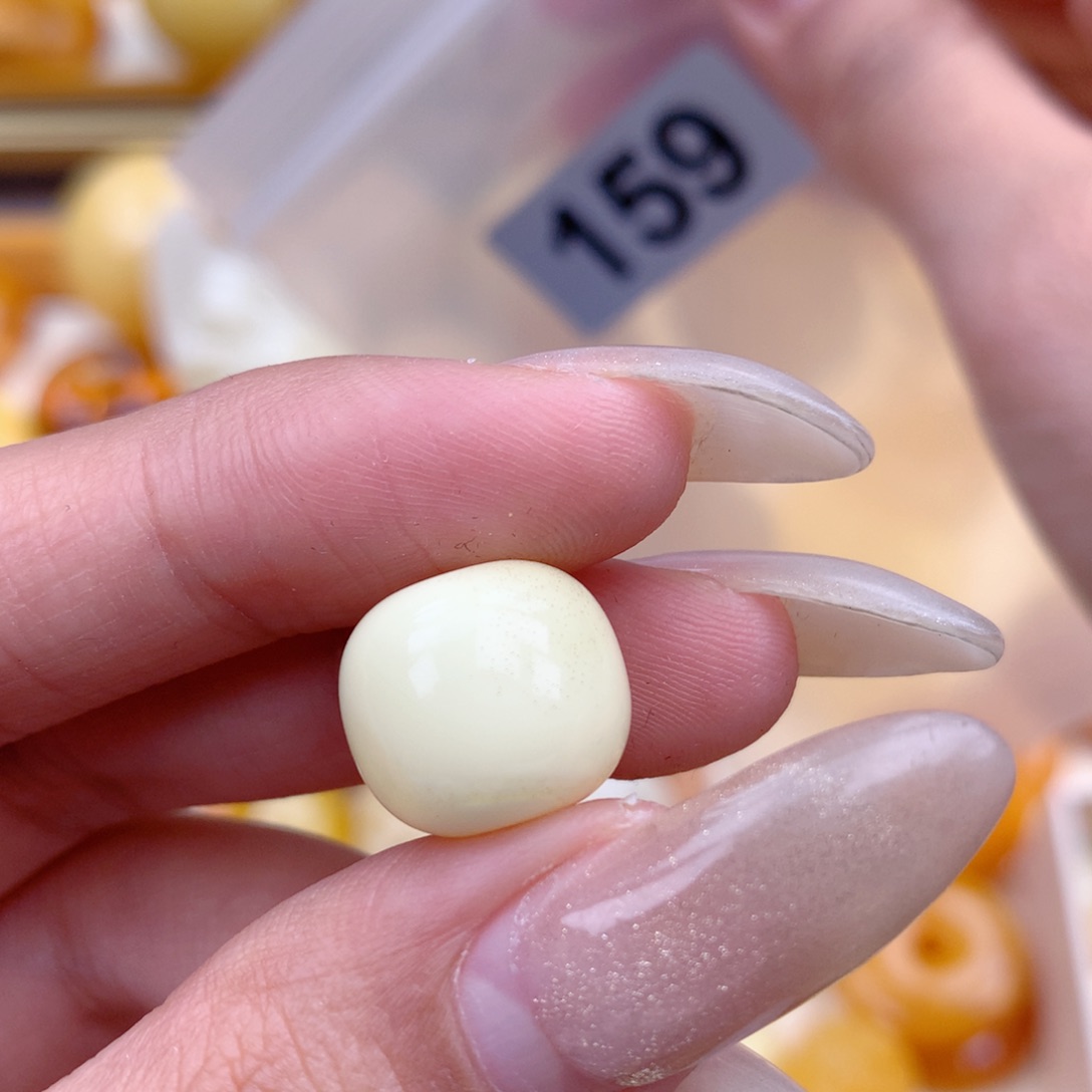 琥珀未镶嵌珠宝奇石14.1