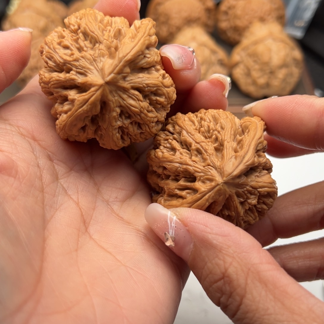 文玩核桃把件粗筋45