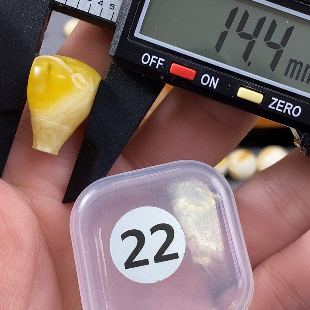 琥珀裸石未镶嵌微瑕