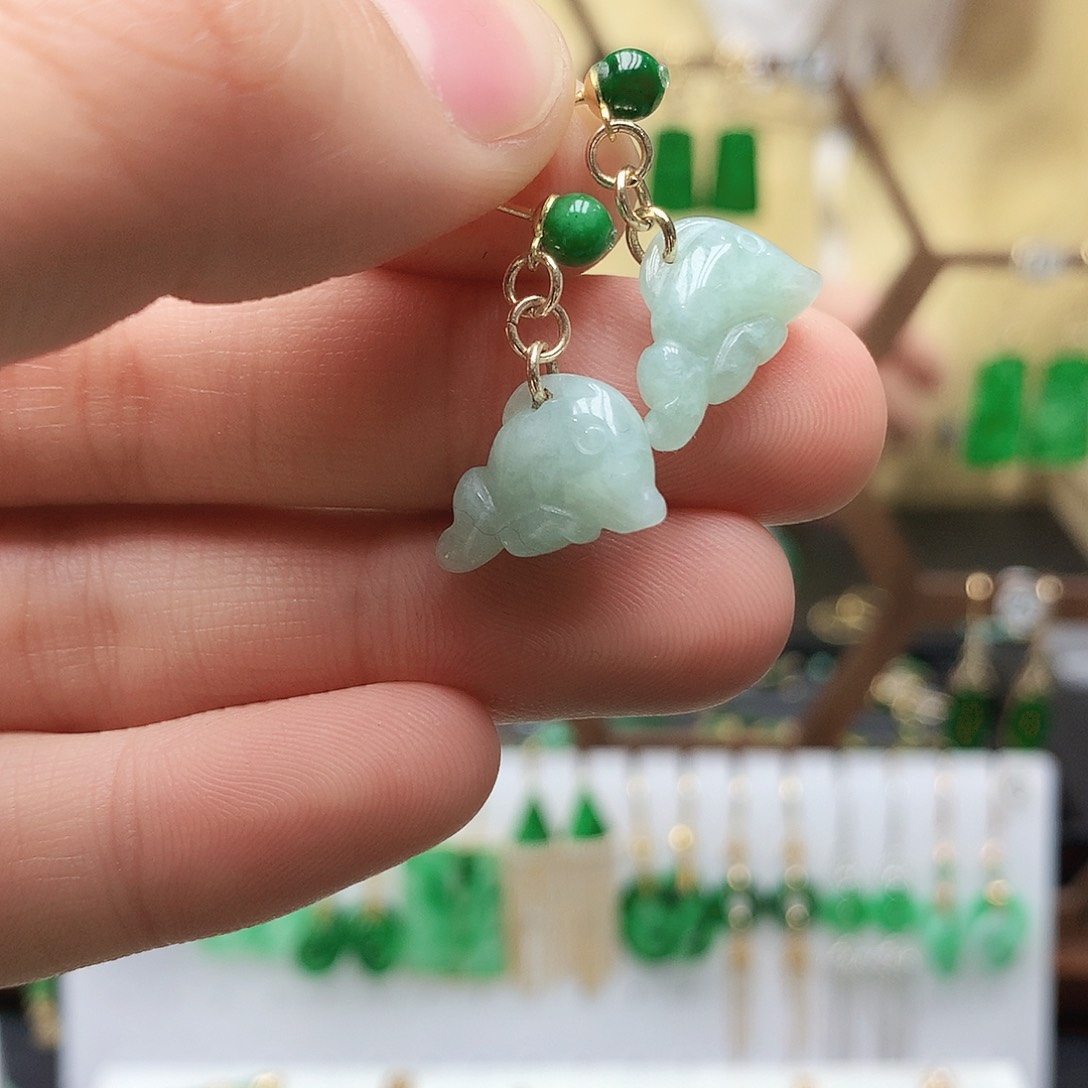 翡翠耳饰未镶嵌耳饰