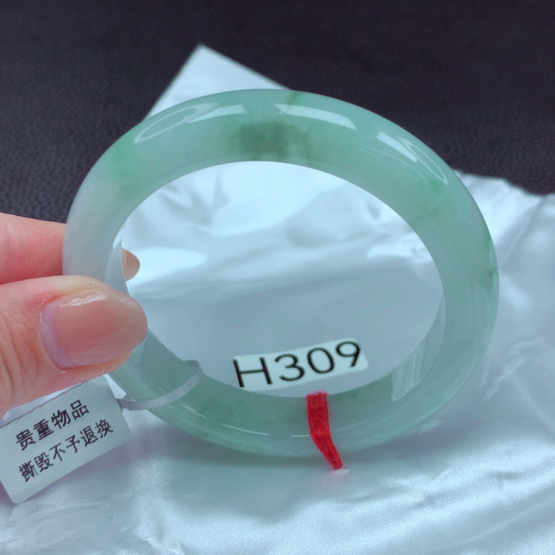 翡翠手镯未镶嵌手镯88
