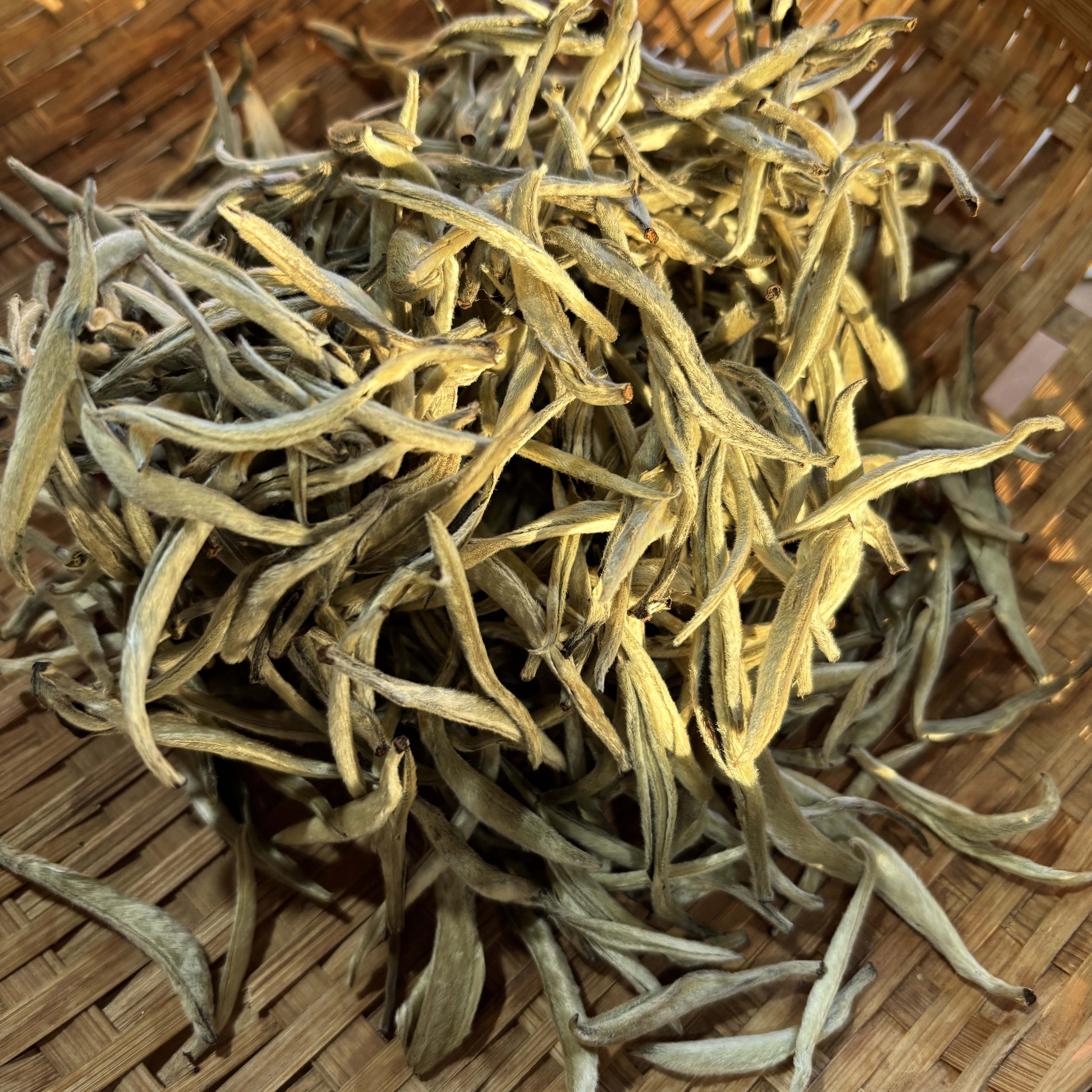 434号2025年凤庆鲁史白毫银针春茶古树大树混采散茶200克12-12