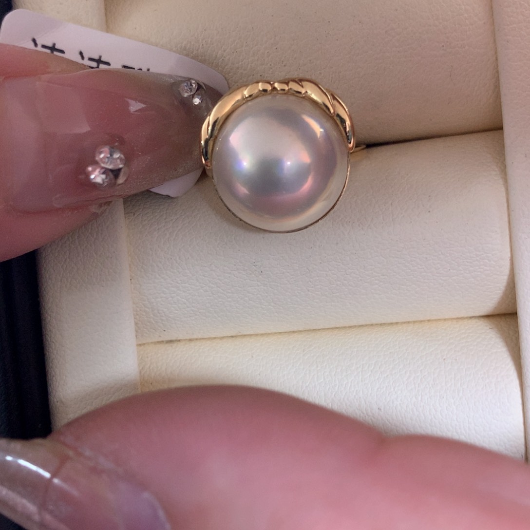 拼合珍珠（马贝珠）戒指18K金镶嵌